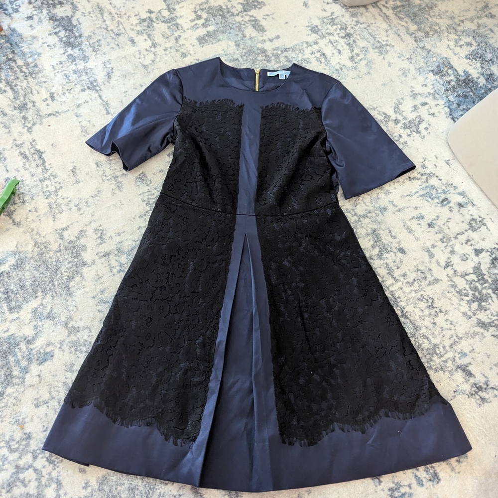 Draper James Elegant Black and Navy Lace Dress